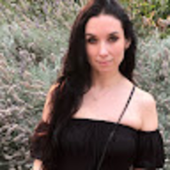 Meet your Posher, Elizabeth - Picture 1 of 1